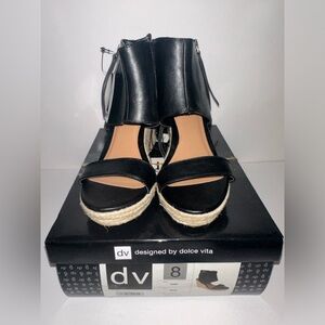 dv by Dolce Vita. Wedges. Sz 8 Black